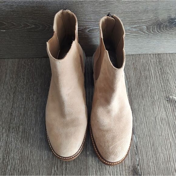 Vince Camuto Kelivena Suede Chelsea Boots in Tortilla Size 7 - Picture 3 of 8